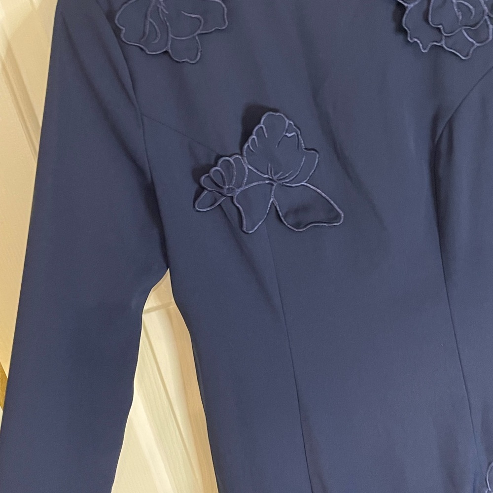 Women’s Navy Long Sleeve 3-D Floral Appliqué Tea Length Dress M 8/10 - Picture 9 of 13